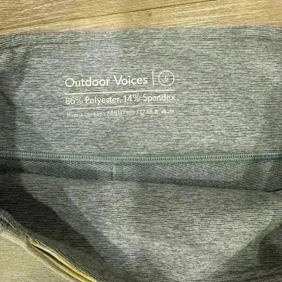 EUC Outdoor Voices Dipped Yellow/Blue Warmup Leggings size small - Picture 3 of 6